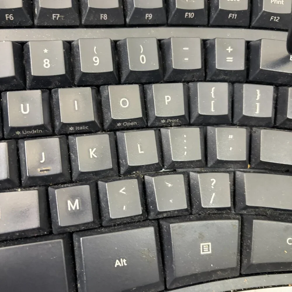 2018 Microsoft Natural Ergonomic Keyboard 4000 v1.0 AS-IS TESTED -Riser Included